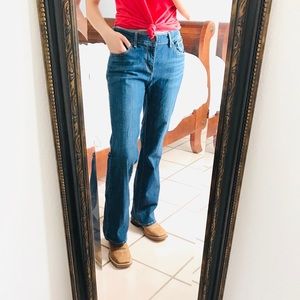 LEVIS DEMI CURVE CLASSIC BOOTCUT JEANS
